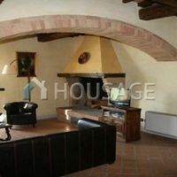 House in Italy, Siena, 500 sq.m.