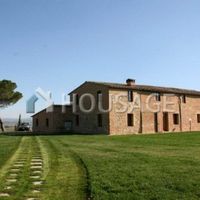House in Italy, Siena, 500 sq.m.