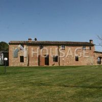 House in Italy, Siena, 500 sq.m.