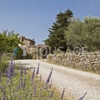 Дом в Италии, Сиена, 1300 кв.м.