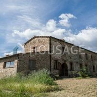 Дом в Италии, Сиена, 420 кв.м.