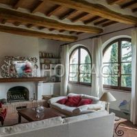 Дом в Италии, Тоскана, Сиена, 900 кв.м.