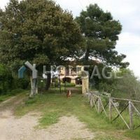 Villa in Italy, Arezzo, 250 sq.m.