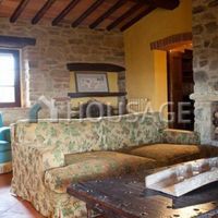 Дом в Италии, Ареццо, 307 кв.м.