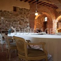 Дом в Италии, Сиена, 680 кв.м.