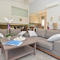 Business center in Greece, 410 sq.m.