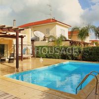 Вилла на Кипре, Ларнака