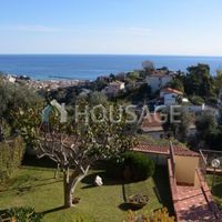 Villa in Italy, San Remo, 150 sq.m.