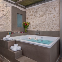 Бизнес-центр в Греции, 120 кв.м.