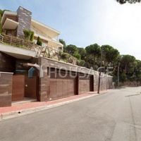 House in Spain, Catalunya, Cambrils, 416 sq.m.
