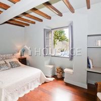 House in Spain, Catalunya, Girona, 585 sq.m.
