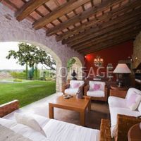 House in Spain, Catalunya, Girona, 585 sq.m.
