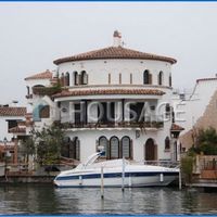 House in Spain, Catalunya, Girona, 270 sq.m.