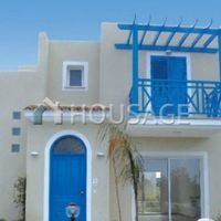 Вилла на Кипре, Полис