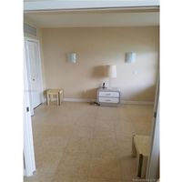 Апартаменты в США, Флорида, Бэл-Харбор, 130 кв.м.