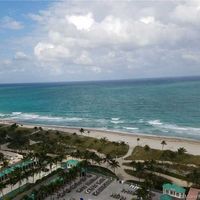 Апартаменты в США, Флорида, Бэл-Харбор, 130 кв.м.