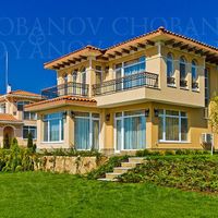 Villa in the mountains, in the village, in the suburbs, in the forest, at the seaside in Bulgaria, Sunny Beach, 106 sq.m.