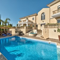 Villa in Republic of Cyprus, 575 sq.m.