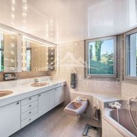 Villa at the spa resort, by the lake in Guyane, 325 sq.m.