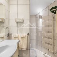 Villa at the spa resort, by the lake in Guyane, 325 sq.m.