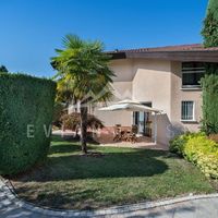 Villa at the spa resort, by the lake in Guyane, 325 sq.m.