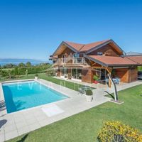 Вилла на спа-курорте, у озера во Французской Гвиане, 225 кв.м.