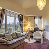 Дом в горах, на спа-курорте, у озера, в пригороде во Французской Гвиане, 250 кв.м.