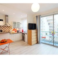 Apartment in the big city, at the seaside in France, Nice, 26 sq.m.