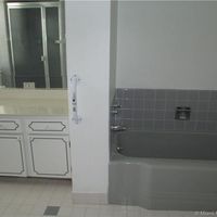 Апартаменты в США, Флорида, Бэл-Харбор, 193 кв.м.