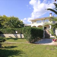 Villa in Greece, 400 sq.m.