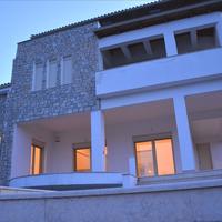 Бизнес-центр в Греции, 1200 кв.м.