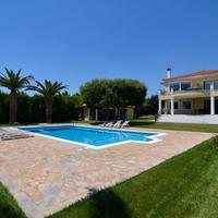 Villa in Greece, 440 sq.m.
