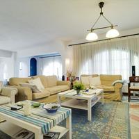 Villa in Greece, 750 sq.m.