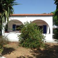 Бизнес-центр в Греции, 332 кв.м.