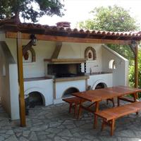 Бизнес-центр в Греции, 332 кв.м.