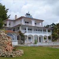 Villa in Greece, 1000 sq.m.