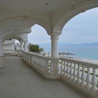 Бизнес-центр в Греции, 1000 кв.м.