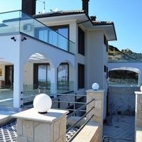 Villa in Greece, 500 sq.m.