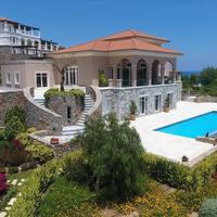 Villa in Greece, 642 sq.m.