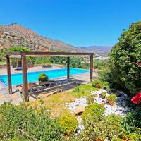 Villa in Greece, 380 sq.m.