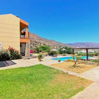 Villa in Greece, 380 sq.m.