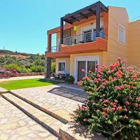 Villa in Greece, 380 sq.m.