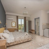 Бизнес-центр в Греции, 300 кв.м.