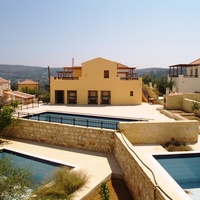 Бизнес-центр в Греции, 118 кв.м.