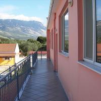 Бизнес-центр в Греции, 1048 кв.м.