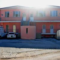 Бизнес-центр в Греции, 1048 кв.м.