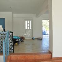 Бизнес-центр в Греции, 1048 кв.м.