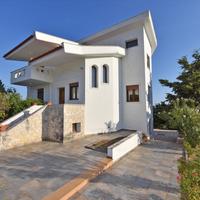 Villa in Greece, 300 sq.m.