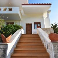 Villa in Greece, 300 sq.m.