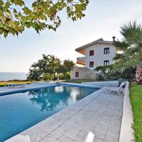 Villa in Greece, 300 sq.m.